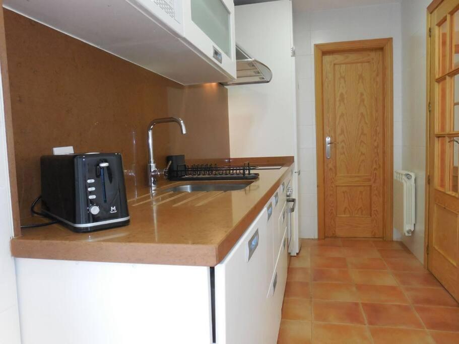 Precioso Piso De 2 Habitaciones Армиля Екстериор снимка